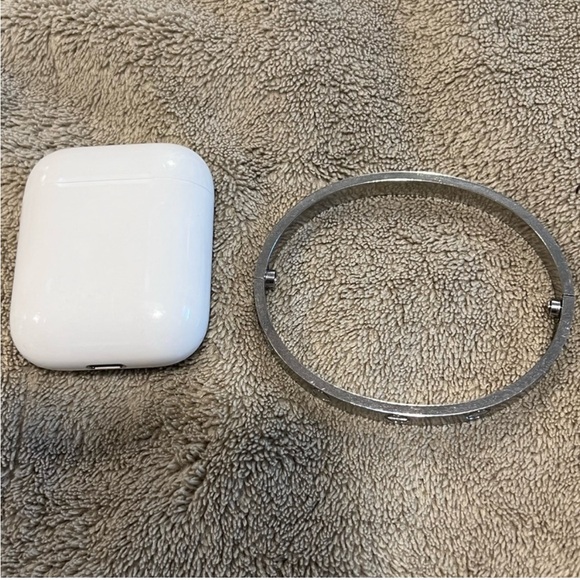 Cartier Love Bracelet in White Gold Coloring - Picture 2 of 7